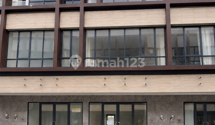 3-Storey Shop House in Nortridge BSD, Prime Location & High Traffic