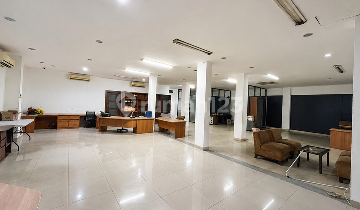Premium Ruko at Lodan Ancol, 4 Floors - Building Area 1287 m² Premium Ruko at Lodan Ancol, 4 Floors - Building Area 1287 m²