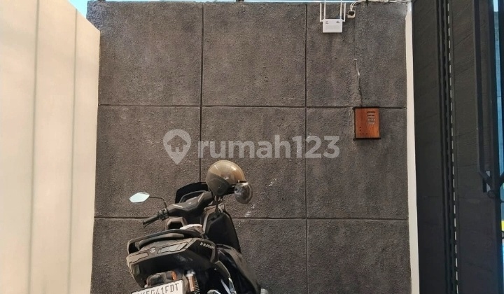 Dijual Villa One Gate System Area Taman Griya Jimbaran Fully Furnished dengan Private Swimming Pool 2