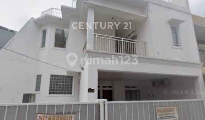 Dijual Rumah Full Keramik 3 Lantai, Strategis, Aman dan Nyaman.