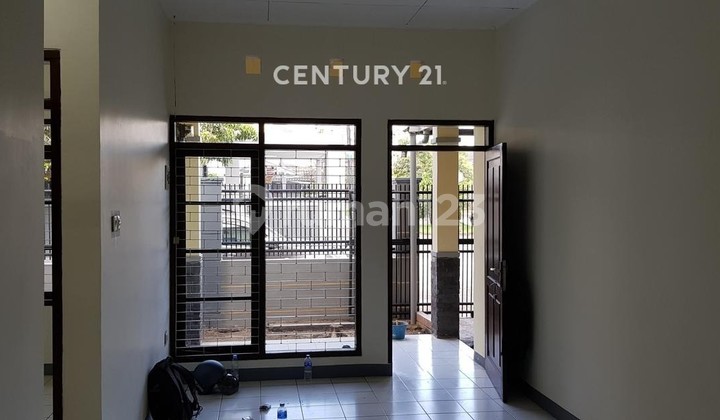 Rumah Strategis Nyaman Siap Huni di Taman Kopo Indah 2 Bandung 2