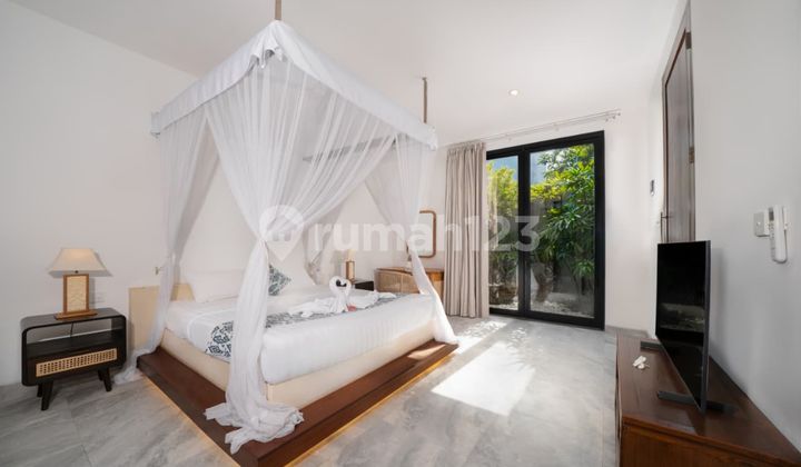 Luxury Villa Only 3 Minutes To The Batu Belig Beach 2