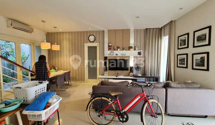 Dijual Rumah Alam Galaxy Surabaya Barat Full Furnished Siap Huni Rumah Bagus SHM di Sambikerep