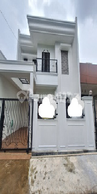 Dijual Rumah Cantik 2 Lantai Dijual Rumah Cantik 2 Lantai
