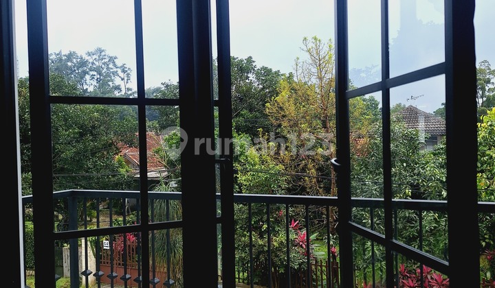 Dijual Rumah Cantik 2 Lantai 2