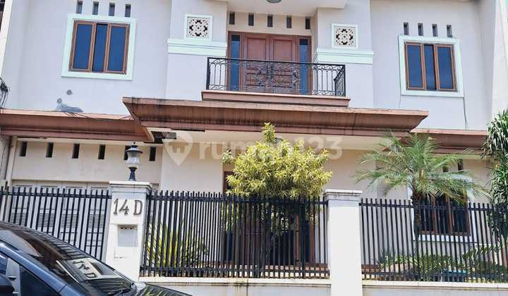 Dijual Rumah Bagus Taman Yasmin