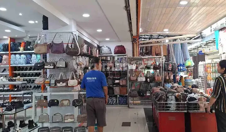 Dijual 3 Ruko Gandeng, 4 Lantai