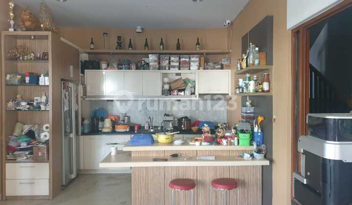 Rumah Bagus Furnished di Kelapa Gading 2