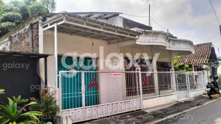 Nice House in Dinoyo Lowokwaru Malang Area Gmk03793 2