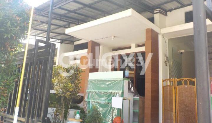 Modern Minimalist 2-Bedroom House in Sulfat Malang Gmk01483 2