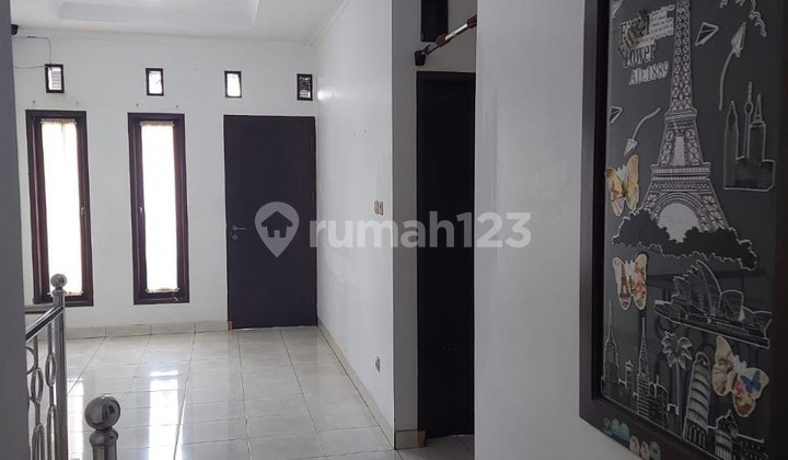 Di Jual Rumah 2 Lantai di Belakang Mall Pakuwon Bekasi 2
