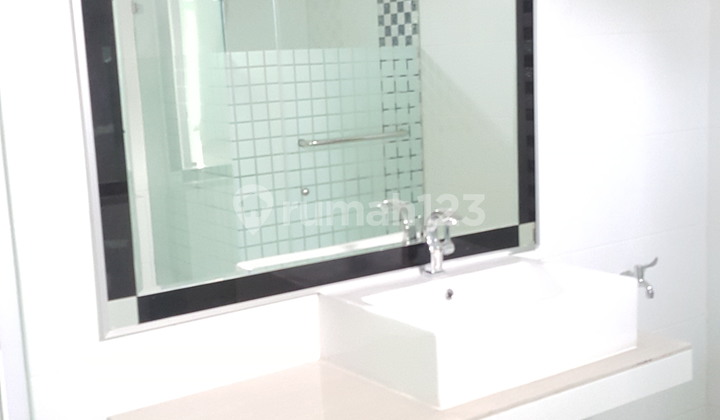 Rumah Baru Cakepp di Jakarta Timur 2