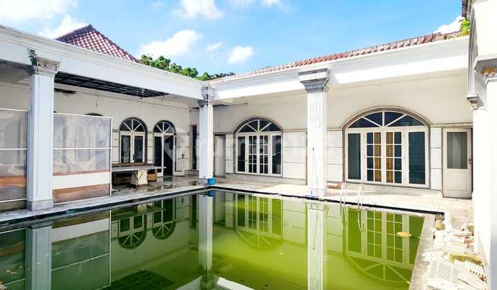 Rumah di Menteng Jakarta Pusat