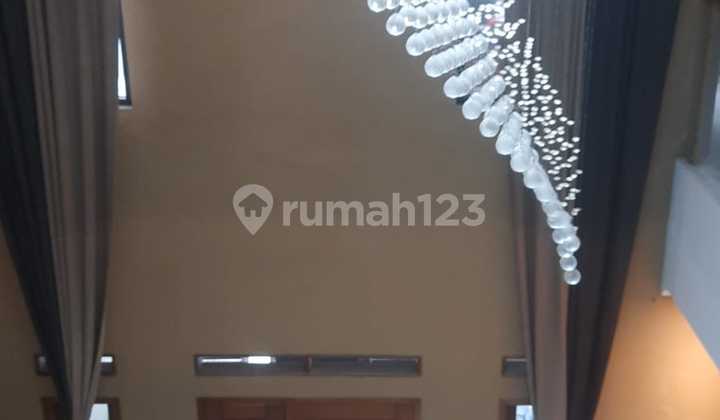 Dijual Murah Rumah 2 Lantai di Kunciran Mas Permai 2