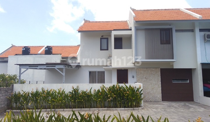 Rumah Modern 2 Lantai Siap Huni Rumah Modern 2 Lantai Siap Huni