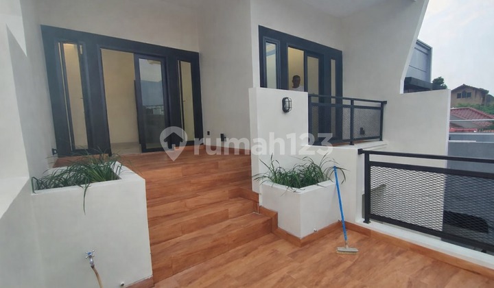 Jual Rumah di Graha Raya Bintaro Dekat Akses Tol Bintaro 2