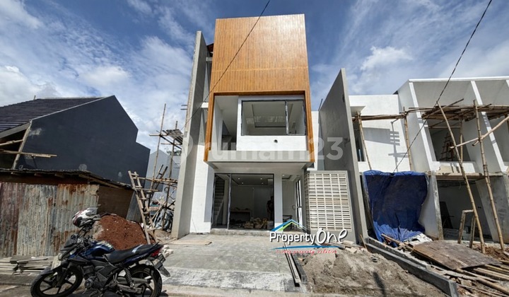 For Sale House Under Construction in Serpong Garden 1 Cisauk Near BSD 2