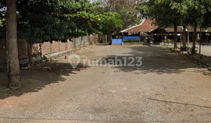 Strategic Commercial Land on Magelang Road Near Jombor Terminal Strategic Commercial Land on Magelang Road Near Jombor Terminal