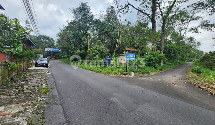 Tanah Pekarangan Hook Strategis di Jalan Boyong