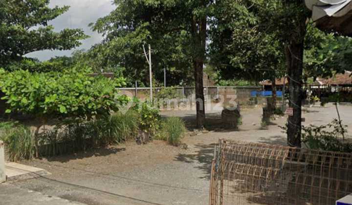 Strategic Commercial Land on Magelang Road Near Jombor Terminal Strategic Commercial Land on Magelang Road Near Jombor Terminal