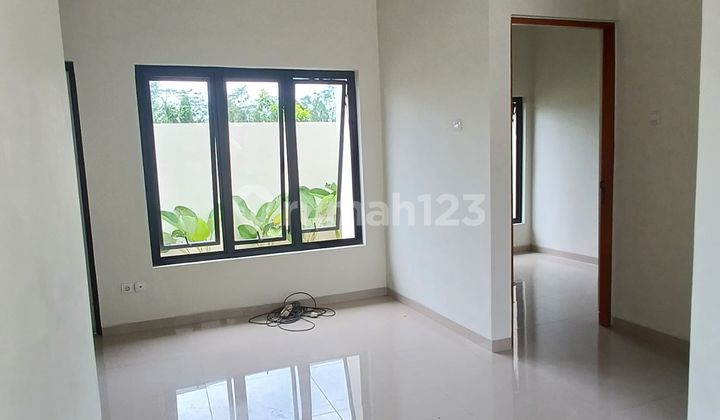 Ready-to-Occupy House in a Housing Complex Inside the Ringroad Near the Regency Road 2