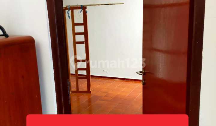 Ready-to-Occupy House in Baciro 2