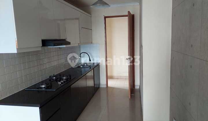 Hampton Park Apartment Pondok Indah 2BR City View For Sale Cheap Fully Furnished 2 Bedroom Apartment