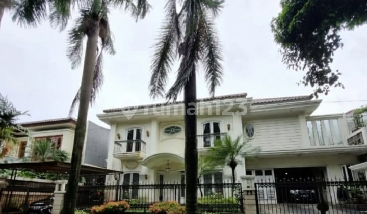 Rumah Siap Huni Depan Taman di Metro Alam Lokasi Favourit di Pondok Indah Rumah Bagus di Pondok Indah