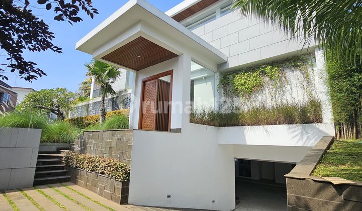 Rumah Siap Huni Posisi Hoek Pondok Indah Lokasi Prime Jalan Lebar Rumah Bagus di Pondok Indah 1