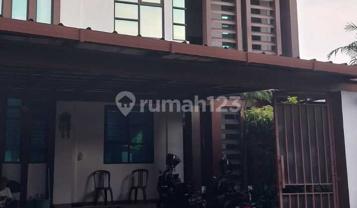 Runah 3 Lantai di Cipete.dekat MRT Haji Nawi Rumah di Cipete
