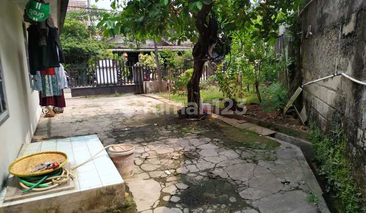 Good Investment!! For Sale: Main House and 10-Room Boarding House in Radio Dalam, Gandaria Utara, Kebayoran Baru, South Jakarta 2