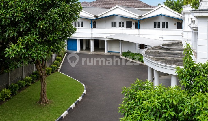 Di Jual Murah di Bawah NJOP Rumah Rumah Hitung Tanah Ex Sekolah Internasional di Jalan Kemang Timur,Pejaten Barat Jakarta Selatan Di Jual Murah di Bawah NJOP Rumah Rumah Hitung Tanah Ex Sekolah Internasional di Jalan Kemang Timur,Pejaten Barat Jakarta Selatan