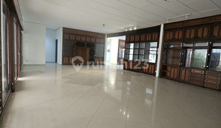 Di Jual Rumah Lama di Bawah NJOP di Taman Radio Dalam Kebayoran Baru Cocok Buat Kantor Jalan Depan Lebar Dua Mobil Di Jual Rumah Lama di Bawah NJOP di Taman Radio Dalam Kebayoran Baru Cocok Buat Kantor Jalan Depan Lebar Dua Mobil