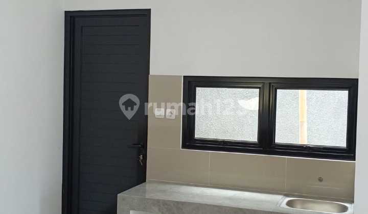 Rumah Nego Berantakan Depok