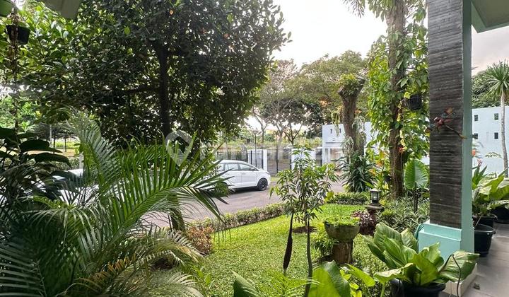 Forced to Sell Luxury House in Sumarecon Serpong