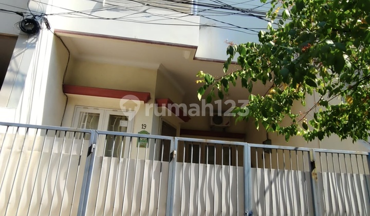 Rumah 2.5 Lt di Tanjung Duren