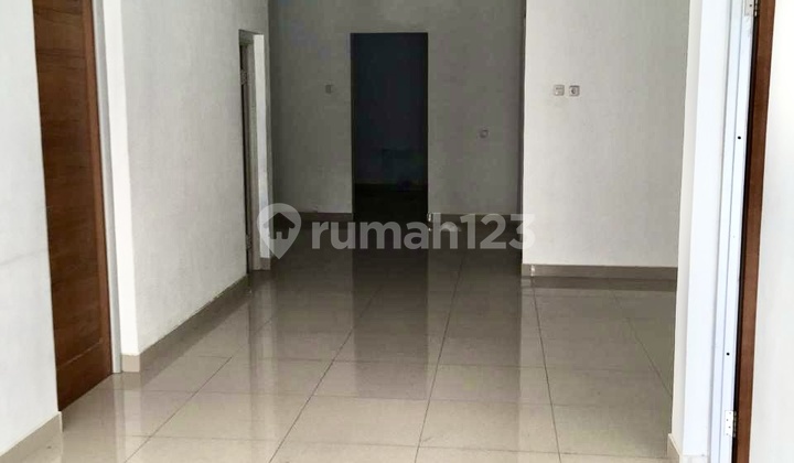 Rumah Disewakan di Tanjung Duren Jakarta Barat 2