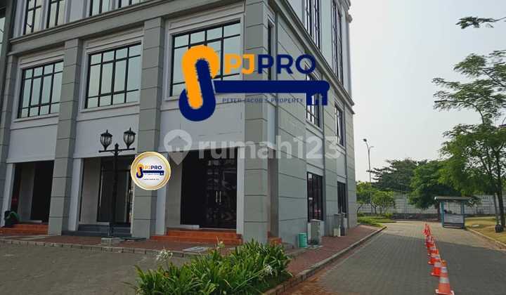 Kesempatan Baik Miliki Tempat Usaha yang Sedang Ramai