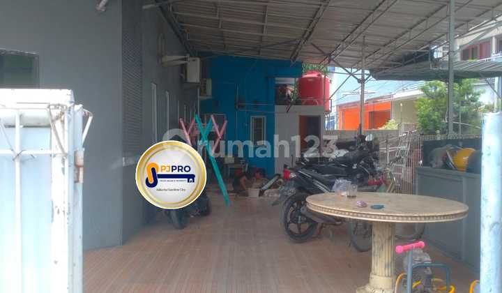 Rumah Kost 3 Lt. di Harapan Indah Bekasi Rumah Kost 3 Lt. di Harapan Indah Bekasi