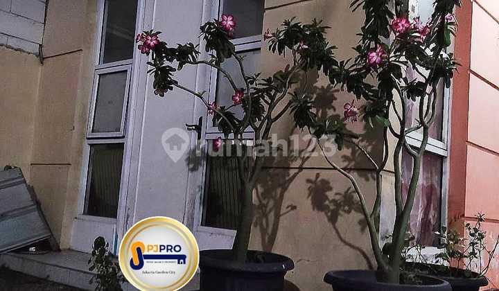 Rumah Hoek di Pondok Ungu Permai, Bekasi 2