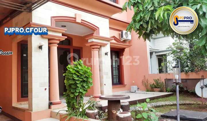 Rumah Bagus di Cluster Bulevar Harapan Indah