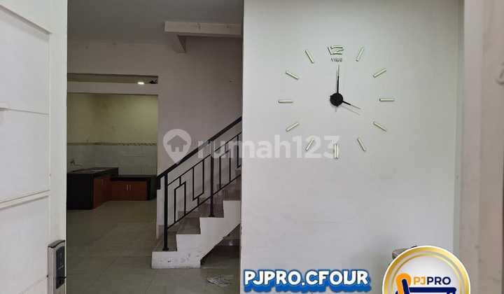 Nice Ready-to-Occupy House in Metland Cakung 2