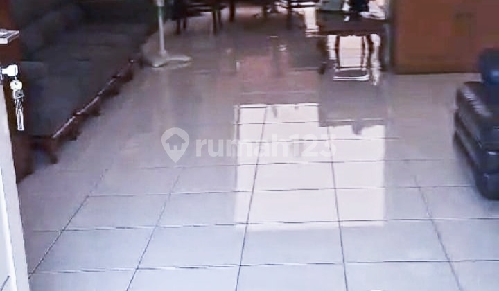 Rumah Bagus SHM di Harapan Indah Bekasi