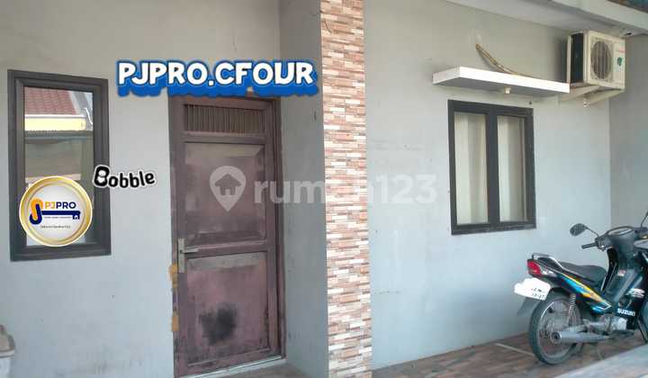 Rumah Hook Bagus dengan Toko dan Kontrakan di Harapan Indah 2