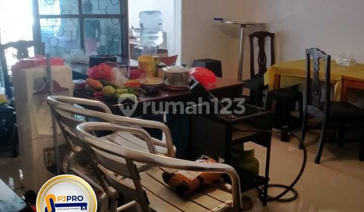 Rumah Luas Pinggir Jalan di Harapan Indah Bekasi 2