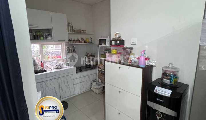 Nice 2-Story House in Harapan Indah Bekasi 2