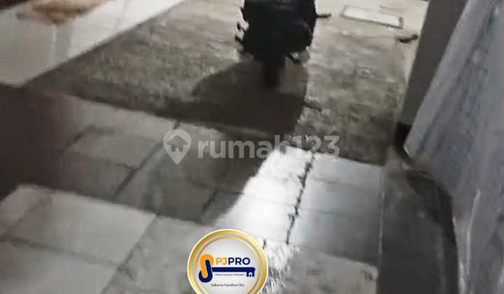 Rumah Hoek di Taman Harapan Baru Bekasi 2