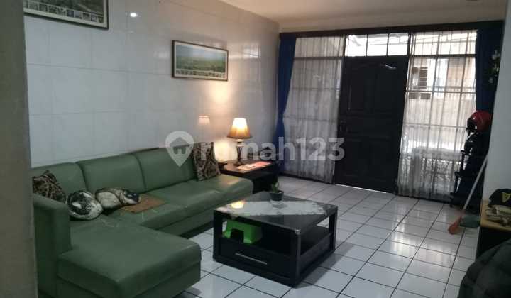 For Sale House in Pasteur City Center Location For Sale House in Pasteur City Center Location