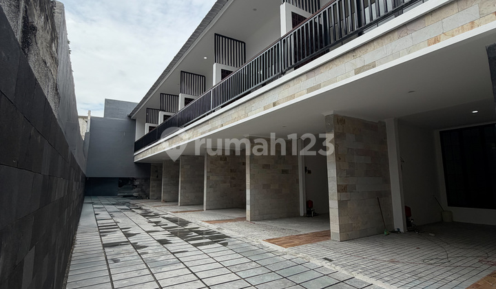 Rumah 2.5M di Jakarta Selatan dan Setapak Menuju Jakarta Pusat Rumah 2.5M di Jakarta Selatan dan Setapak Menuju Jakarta Pusat