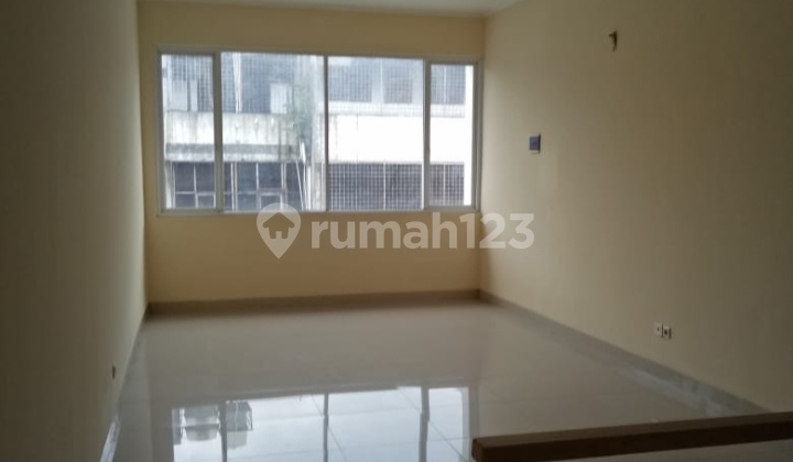 Turun Harga Dijual Ruko Brand New Daerah Strategis